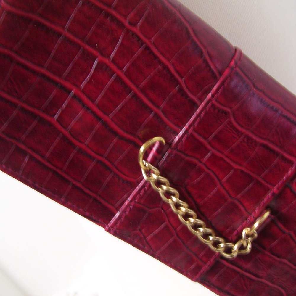 Fashion Clutch Handbag Burgundy Croc Design NWOT - Picture 2 of 4